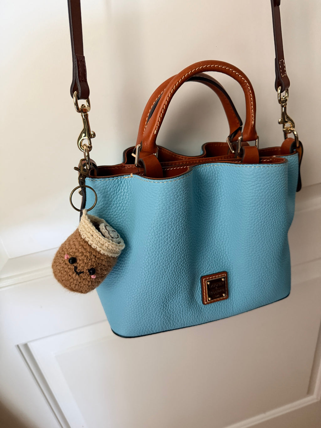 Cappuccino-To-Go Luxury Bag Charm
